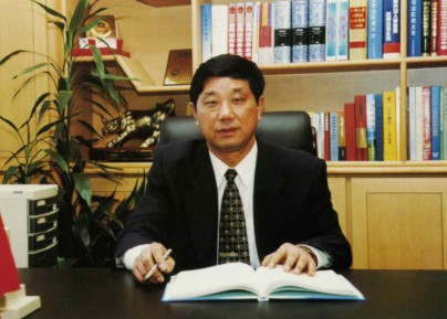 真中河南人-大连同泰建设工程有限公司董事长兼总经理：刘国群